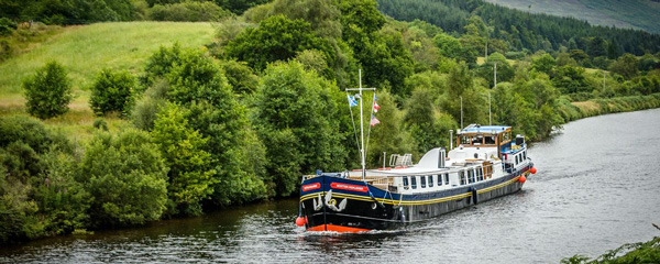 Hotel Barge SCOTTISH HIGHLANDER