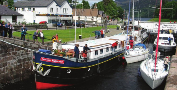 Hotel Barge SCOTTISH HIGHLANDER