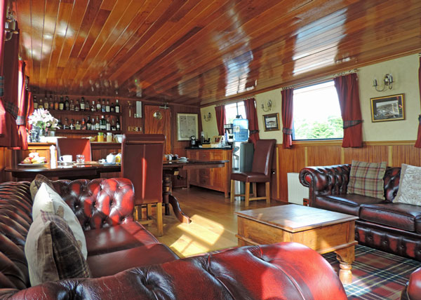 Hotel Barge SCOTTISH HIGHLANDER