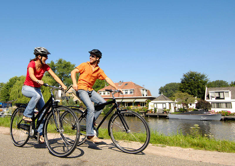 Bike Cycling Tours Barge Cruises - Barging in Ireland - Hotel Barge Shannon Princess Irish Guided Bike Cycling Tours Barge Cruises Barging in Ireland River Shannon - www.BargeCharters.com