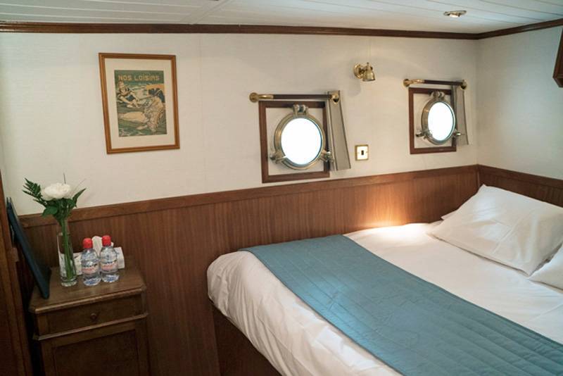 Hotel Barge Anjodi Double Cabin