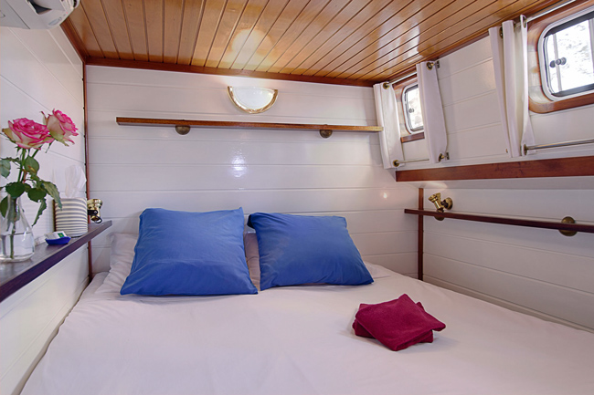 French hotel barge Athos - canal du midi France - double cabin