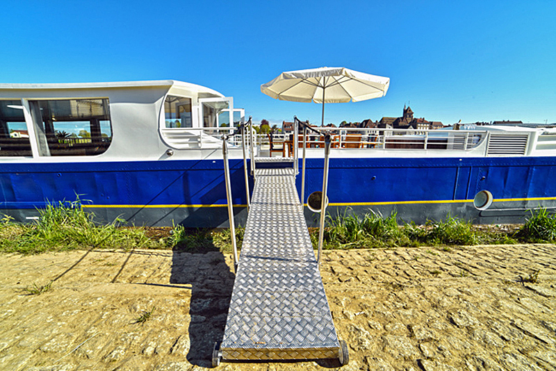 Photos : French Hotel Barge Finesse - Welcome, come aboard