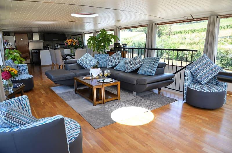 Photos : French Hotel Barge Finesse - Salon, another view