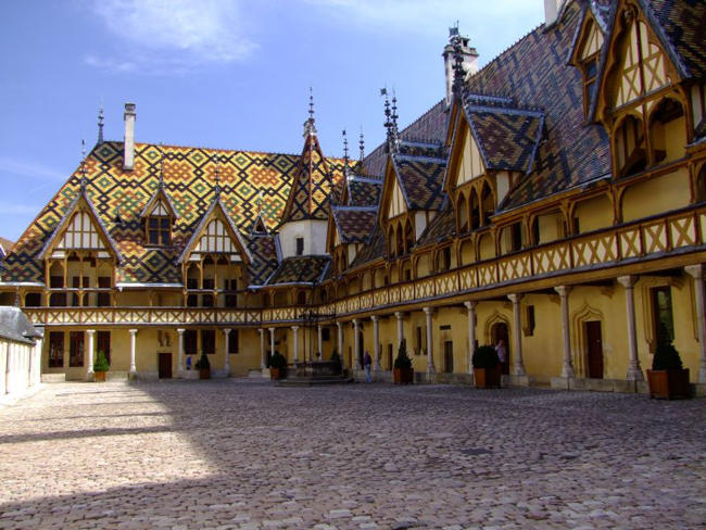 French Barge Impressionniste - Cruising Southern Burgundy Hospices de Beaune