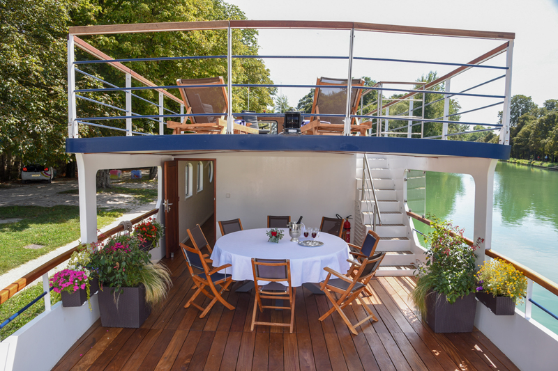 Photos : French Hotel Barge Kir Royale - 3 sundecks