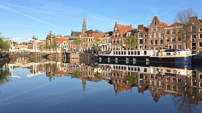 Hotel Barge Panache - Cruising France, Holland, Belgium