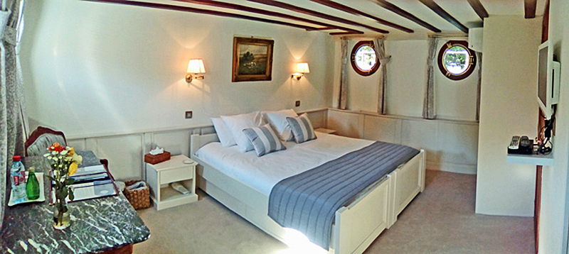 French Barge Renaissance - Guest Cabin - Cruising the Upper Loire and Western Burgundy regions of France