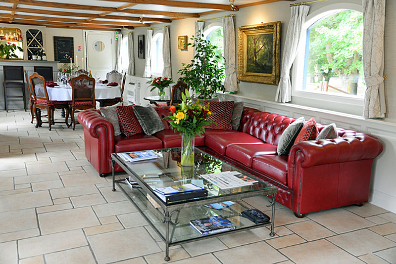 French Barge Renaissance - Comfortable Seating - Cruising the Upper Loire and Western Burgundy