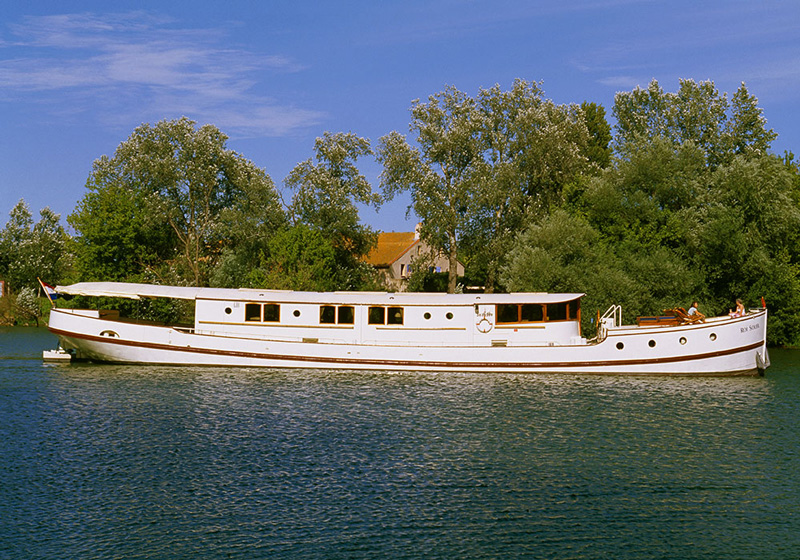 French Barge Roi Soleil - Cruising the south of France