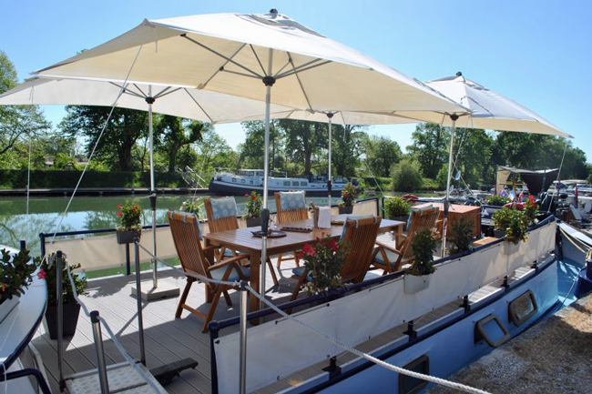French Barge Rosa - Cruising Gascony and Bordeaux France