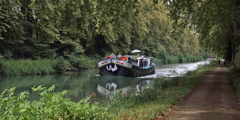 French Barge Rosa - Cruising - Cruising Gascony and Bordeaux France