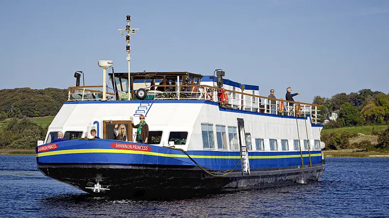 Irish Hotel Barge Shannon Princess - Cruising Ireland