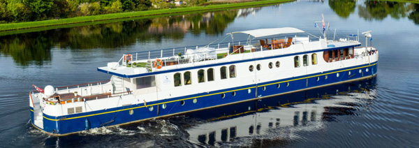Scottish Hotel Barge Spirit of Scotland - Cruising Scotland