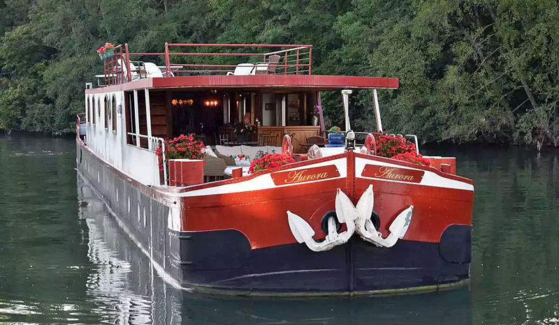 Barge charter cruises blog Barging blog - Hotel Barge Aurora