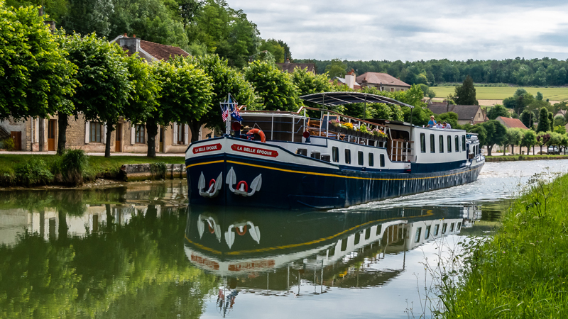 Barge charter cruises blog Barging blog - Barging in France - A guide to the Burgundy Canal