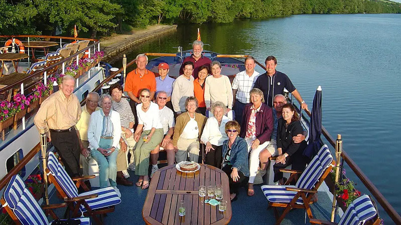 Family barge cruise - Tandem charter for large groups