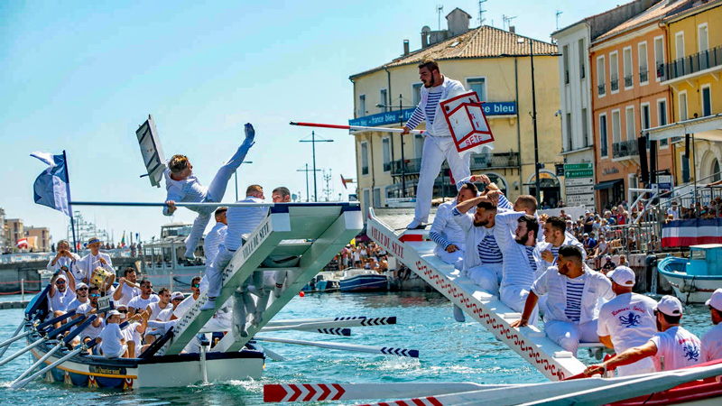 Sete water jousting