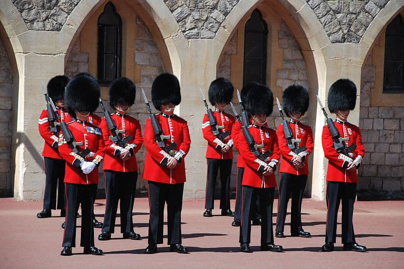 Enjoy Windsor Castle - Changing of the Guard
