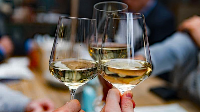 Taste French White Wines from Sancerre and Upper Loire - Upper Loire Burgundy France Barge Cruises