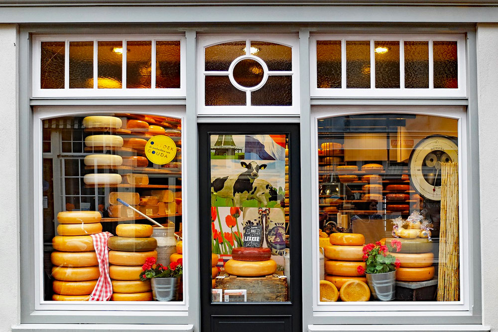 Barging cruise charter blog - Gouda cheese shop