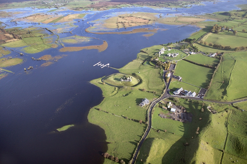 Barging in Ireland - Clonmacnoise ruins